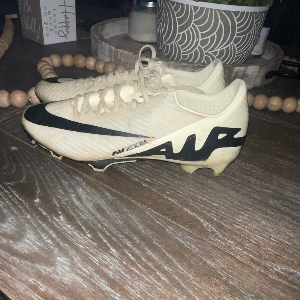 Nike skin Mercurial soccer cleats, used one season, size women’s 6, used